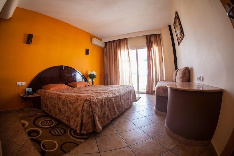 Aparthotel Intouriste