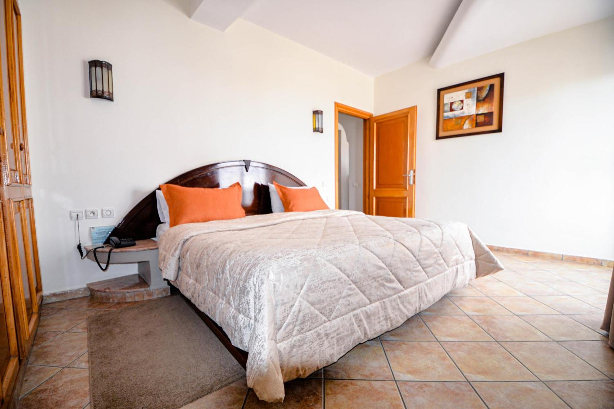 Apart-hotel Intouriste