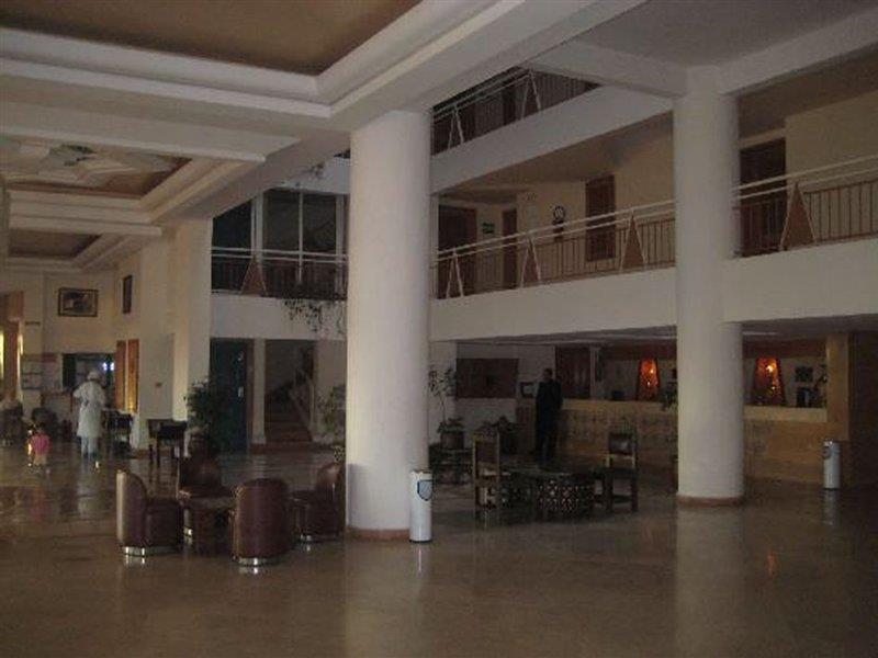 Aparthotel Intouriste 4*