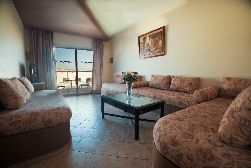 Aparthotel Intouriste 4*